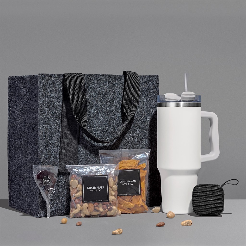 Yatta Graceful Goodies Hamper - Image 27