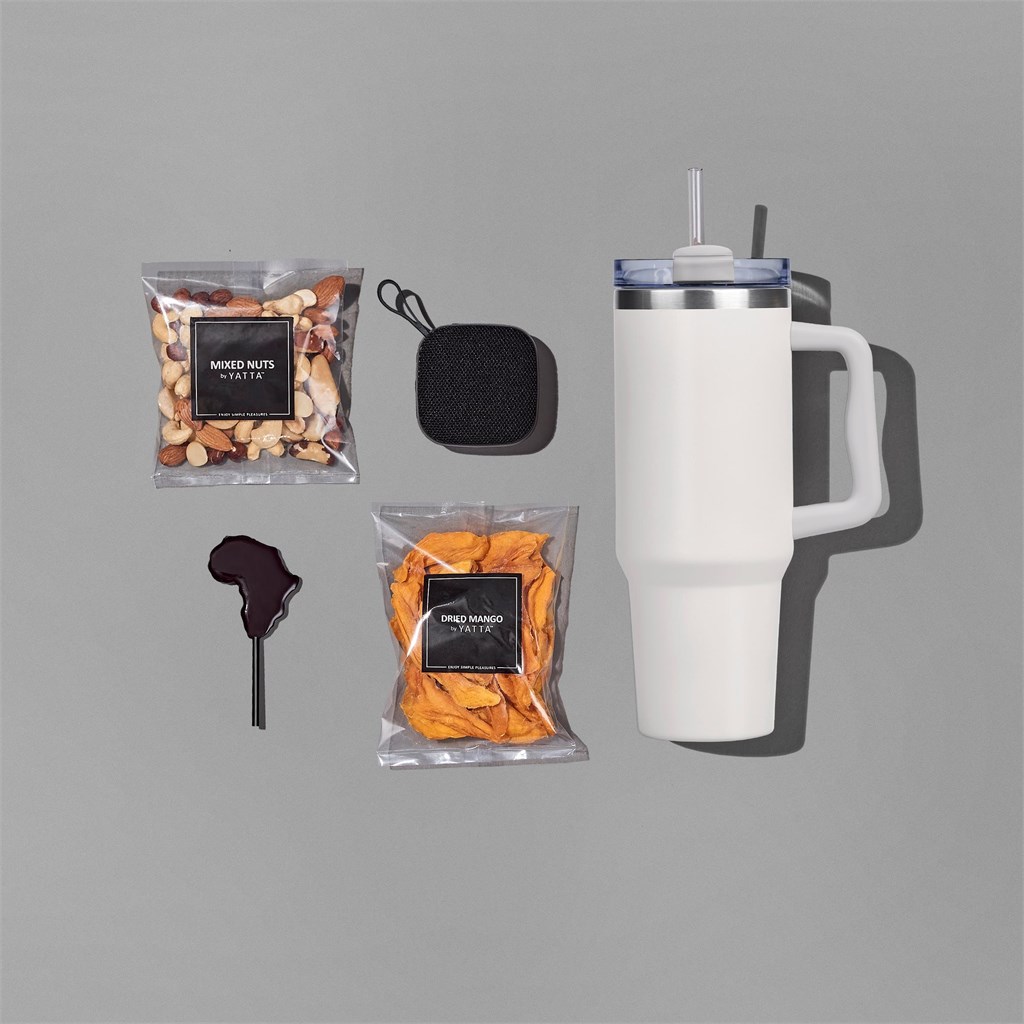 Yatta Graceful Goodies Hamper - Image 29